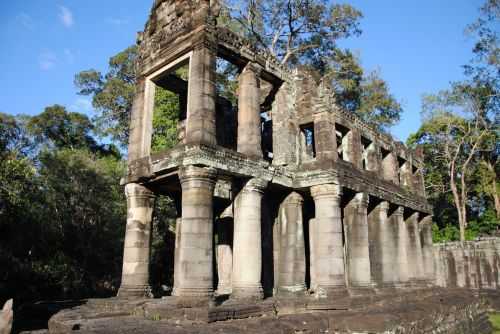 ANGKOR WAT HALF MARATHON 2013